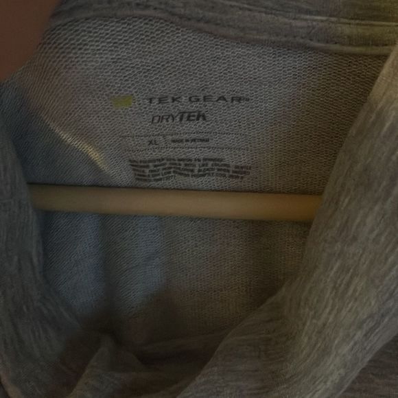 work out sweatshirt with pockets - Picture 3 of 3